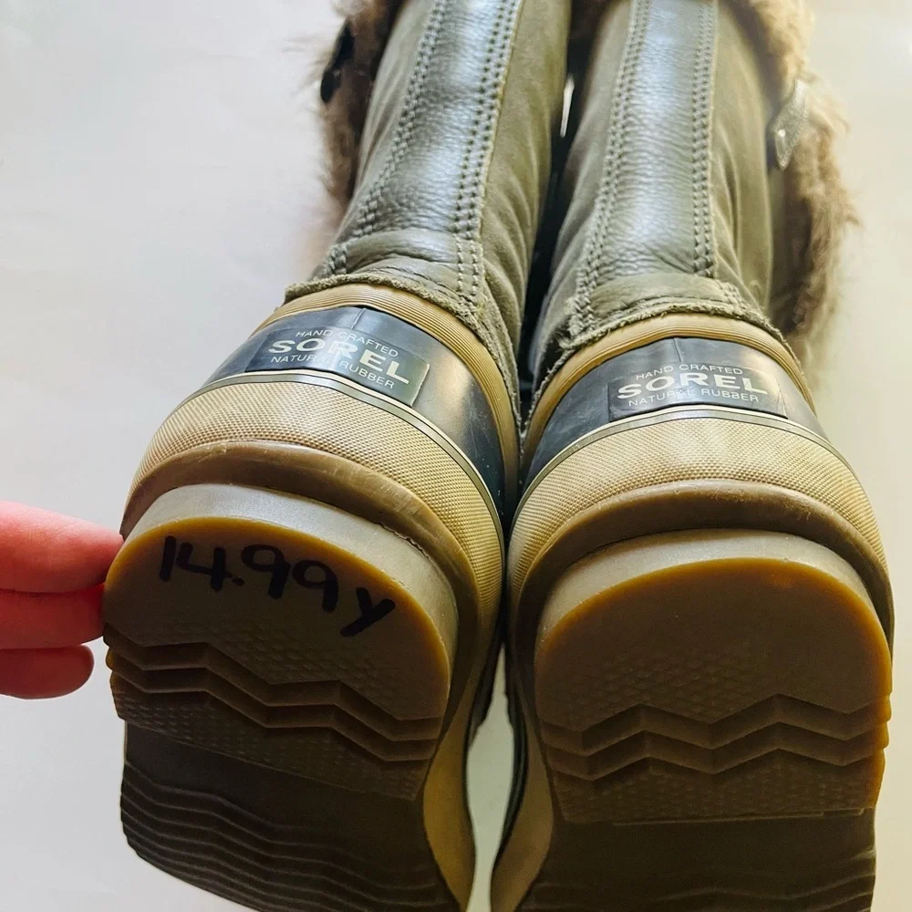 Sorel size 10